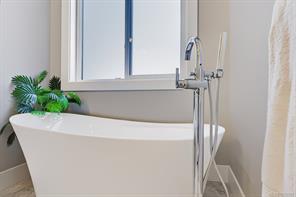 3861 Olympian Way — listing photo 47 of 63