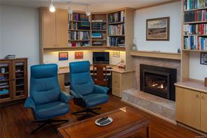 2464 Hazel St — listing photo 23 of 66