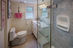 2464 Hazel St — listing photo 27 of 66