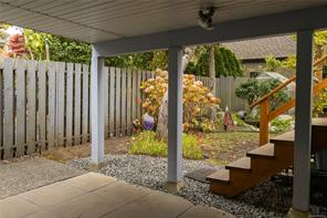 2464 Hazel St — listing photo 30 of 66