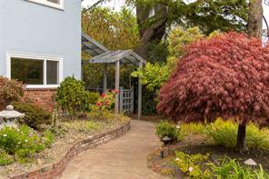 2464 Hazel St — listing photo 33 of 66