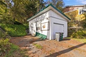 3904 Wilkinson Rd — listing photo 36 of 41
