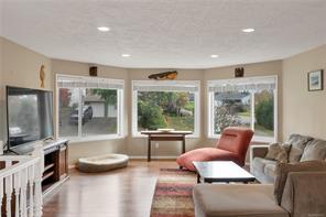 1065 Springbok Rd — listing photo 16 of 55