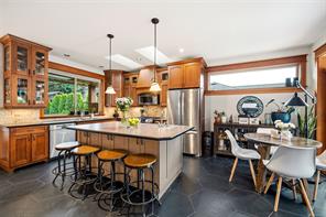 3676 Monterey Dr — listing photo 18 of 57