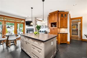 3676 Monterey Dr — listing photo 28 of 57
