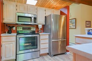 5847 River Rd — listing photo 16 of 34