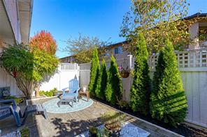 2-3570 Norwell Dr — listing photo 17 of 54