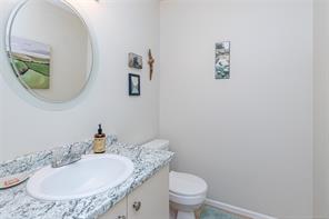 2-3570 Norwell Dr — listing photo 39 of 54