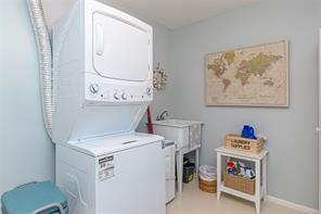 2-3570 Norwell Dr — listing photo 42 of 54