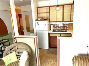 304-904 HILLSIDE Ave — listing photo 14 of 27