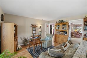 820 Drew Rd — listing photo 18 of 49
