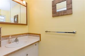 1650 Yeo St — listing photo 22 of 53