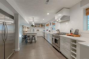 1035 Briarwood Cres — listing photo 17 of 72