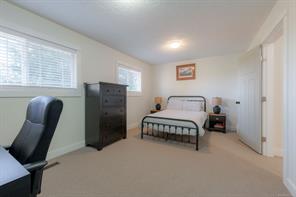 1035 Briarwood Cres — listing photo 35 of 72