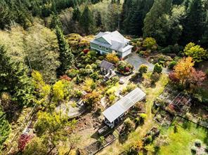 8126 Brutus Ridge Rd, Sooke