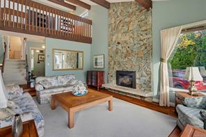 4246 Maimie Pl — listing photo 13 of 64