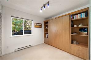 1910 Swartz Bay Rd — listing photo 27 of 41