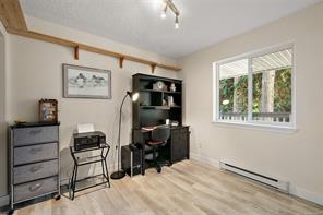 1910 Swartz Bay Rd — listing photo 28 of 41