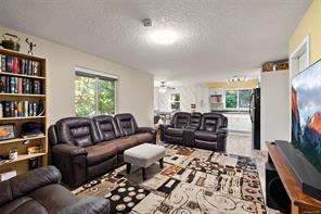 1910 Swartz Bay Rd — listing photo 33 of 41