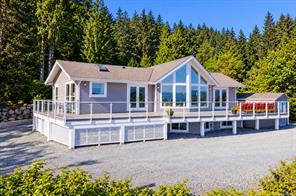8475 Lisa Lane, Lantzville