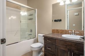 2403 Parveen Pl — listing photo 15 of 38