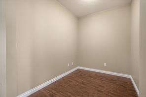 2403 Parveen Pl — listing photo 33 of 38