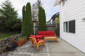 363 Englewood Dr — listing photo 31 of 41