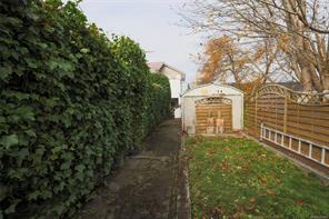 363 Englewood Dr — listing photo 34 of 41