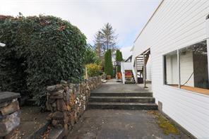 363 Englewood Dr — listing photo 36 of 41