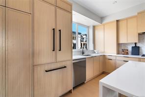 11-2590 Penrhyn St — listing photo 14 of 70