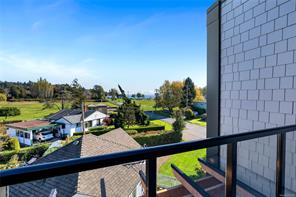 11-2590 Penrhyn St — listing photo 48 of 70