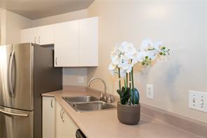105-835 Selkirk Ave — listing photo 13 of 44