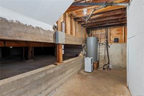 2691 Campbell River Rd — listing photo 33 of 65