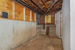 2691 Campbell River Rd — listing photo 34 of 65