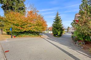 104-2970 Cliffe Ave — listing photo 61 of 82