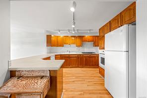 104-2970 Cliffe Ave — listing photo 76 of 82