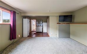 1547 Joan Ave — listing photo 34 of 38