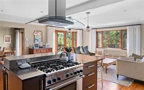 964 Newport Ave — listing photo 15 of 47