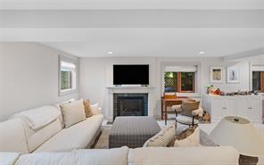 964 Newport Ave — listing photo 31 of 47