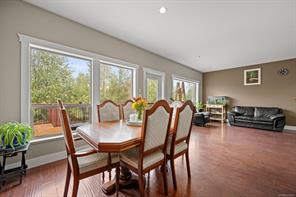 2644 Kendal Ave — listing photo 28 of 98