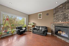 2644 Kendal Ave — listing photo 32 of 98