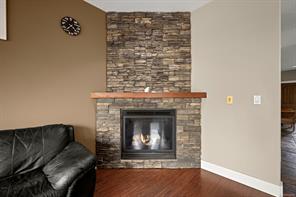 2644 Kendal Ave — listing photo 34 of 98