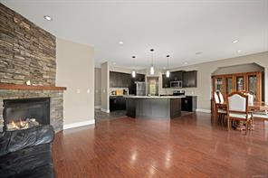 2644 Kendal Ave — listing photo 35 of 98