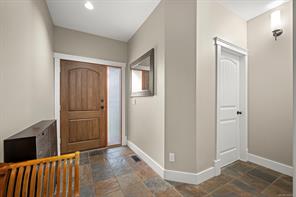 2644 Kendal Ave — listing photo 38 of 98