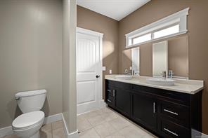 2644 Kendal Ave — listing photo 45 of 98
