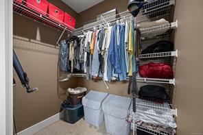 2644 Kendal Ave — listing photo 46 of 98