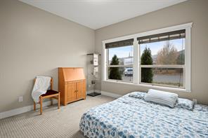 2644 Kendal Ave — listing photo 51 of 98