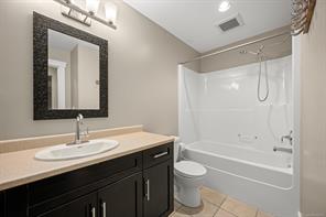 2644 Kendal Ave — listing photo 53 of 98