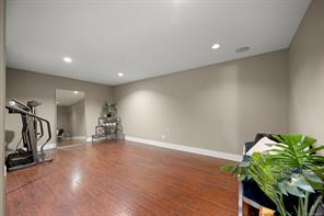 2644 Kendal Ave — listing photo 65 of 98