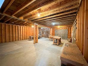 1195 Evergreen Way — listing photo 15 of 19